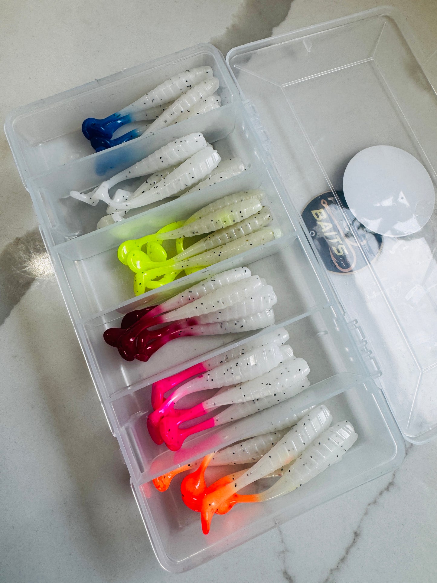 3 Inch Ribbed Fishing Bait  (6 color )